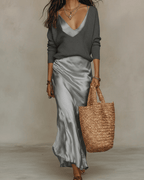 Elena | Vestido midi de satén con suéter incluido. - SERELYA STUDIO