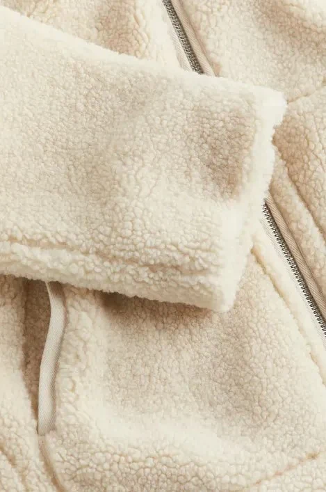 Etereum | Abrigo suave con cuello alzado