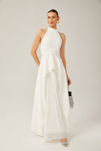 Inés - Vestido largo de capas con cuello halter - Serelya Studio