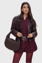 Lila Bolso Mediano Tejido con Detalle de Nudo