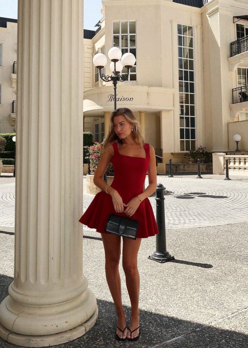 Victoria Vestido - Escarlata